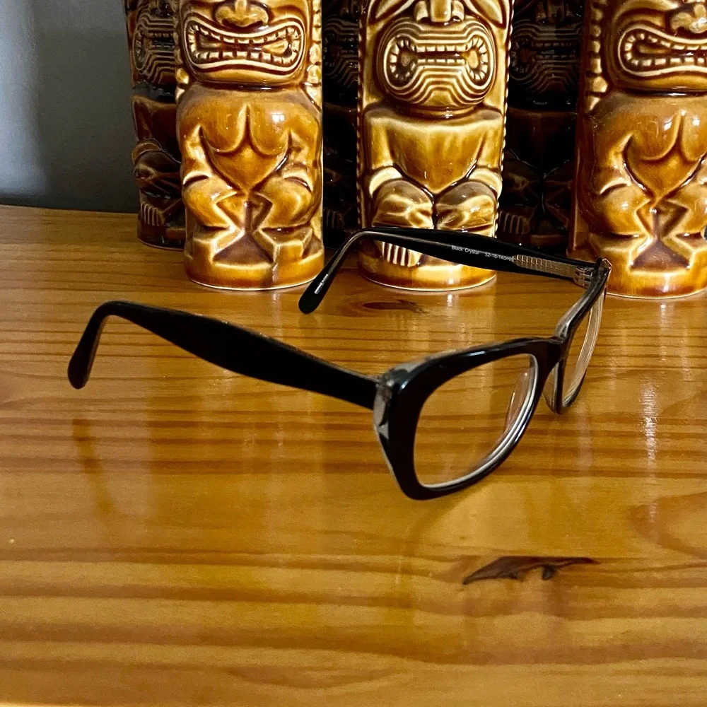Rough Justice Catty Eyeglasses in Black Crystal